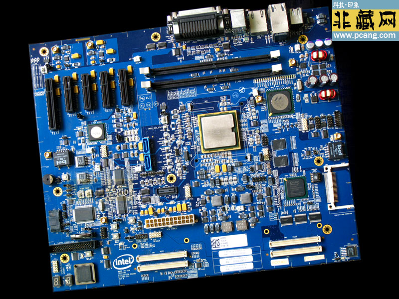 Intel 80579ES主板