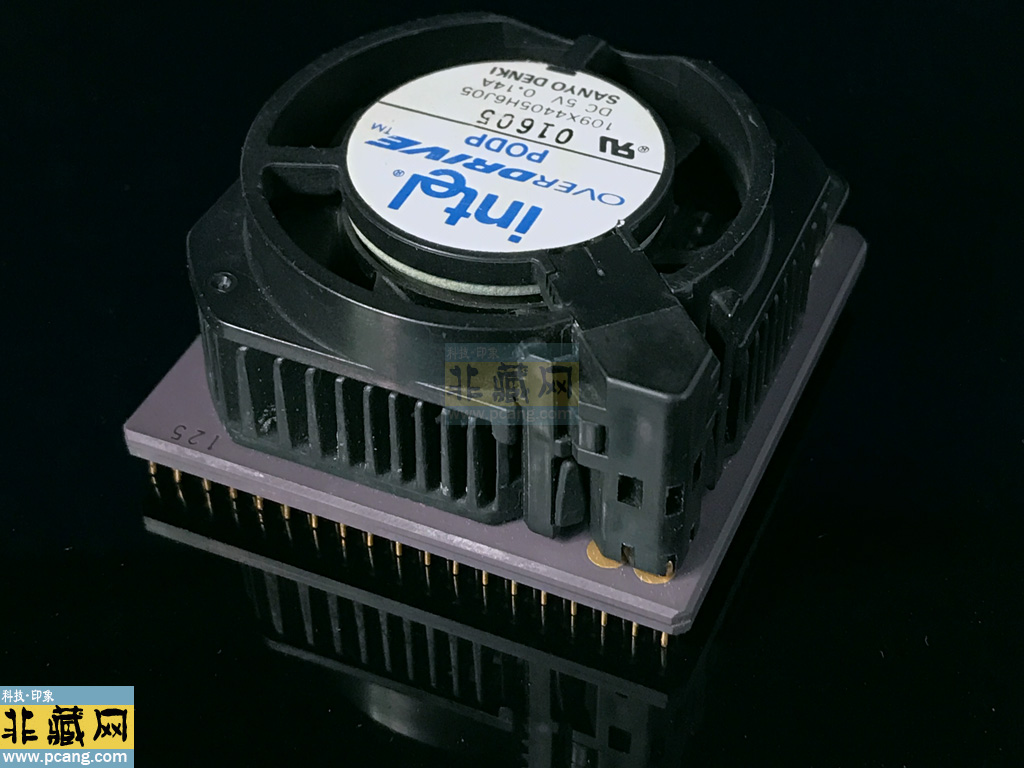 intel Pentium OVERDRIVE PODP3V 125 V1.0
