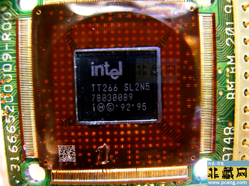 intel Pentium MMX A80503200 黑金刚